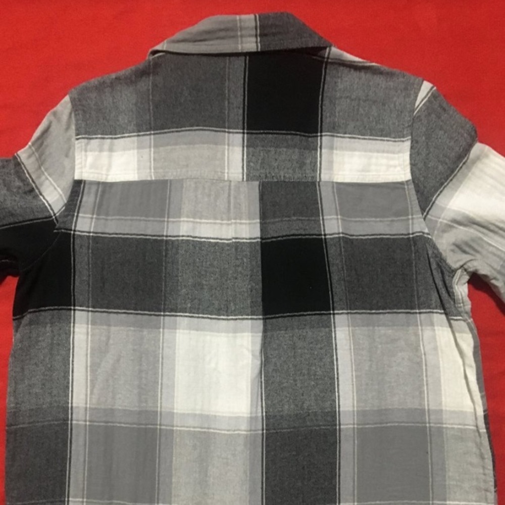 Universal Thread Flannel - Picture 4 of 4